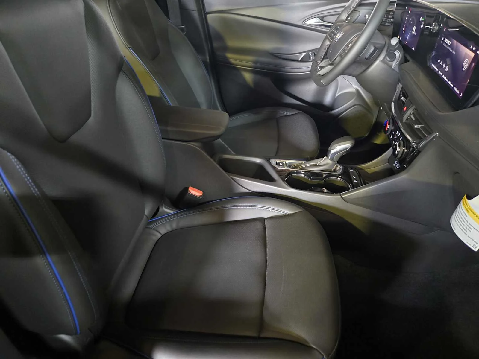 2026 Buick Encore GX Sport Touring - Photo 9