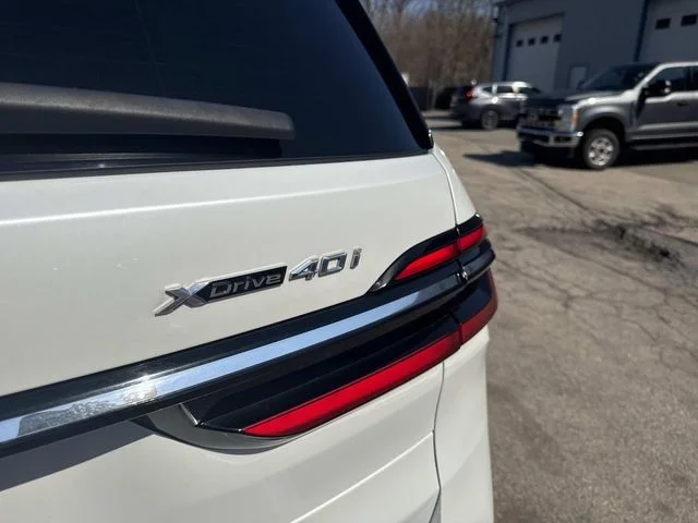 2023 BMW X7 40i - Photo 8