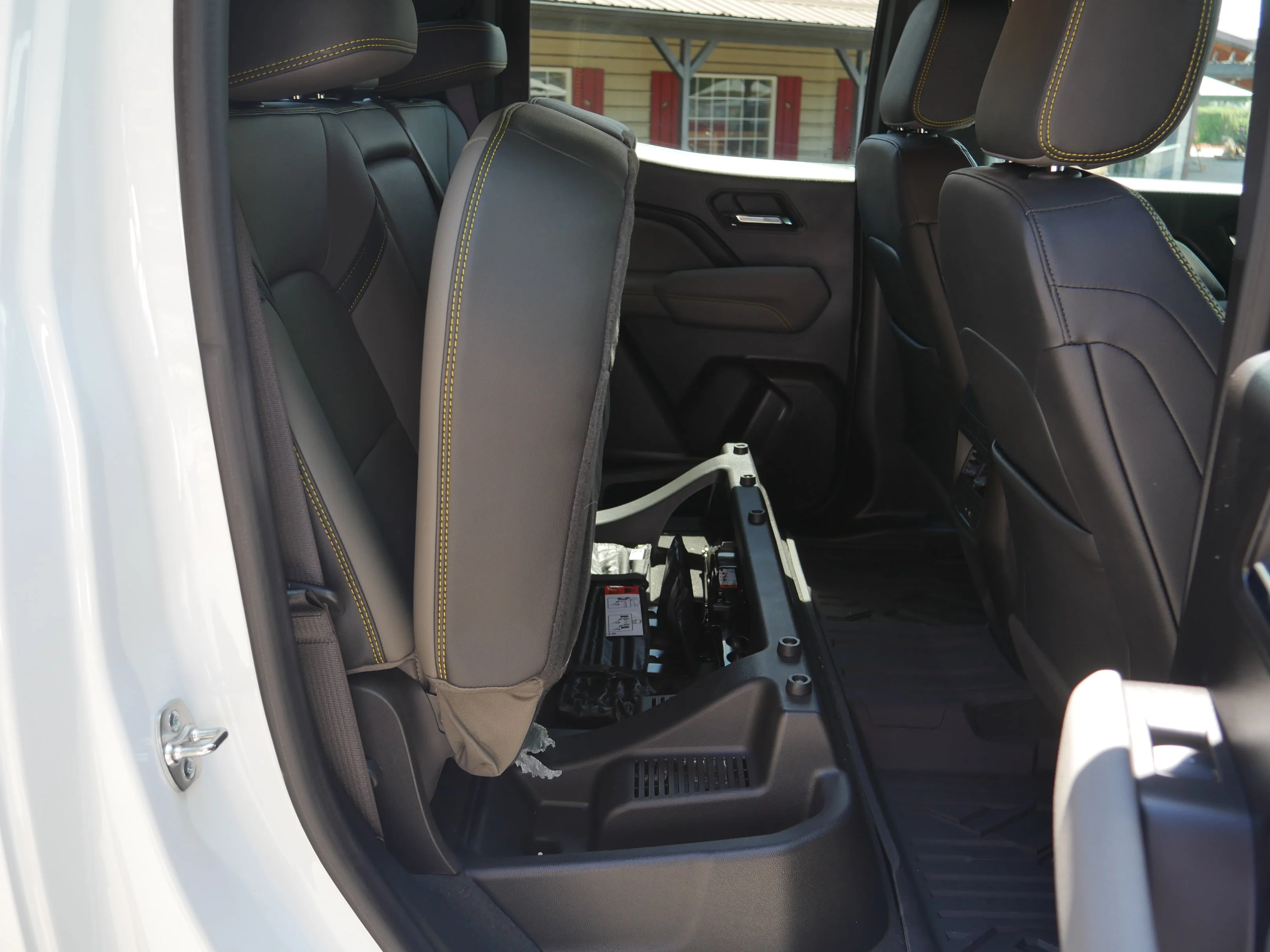 Used 2024 Summit White Chevrolet 4WD ZR2 image 24