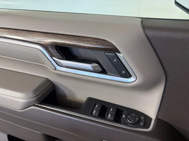 Used 2024  GMC SLE image 22