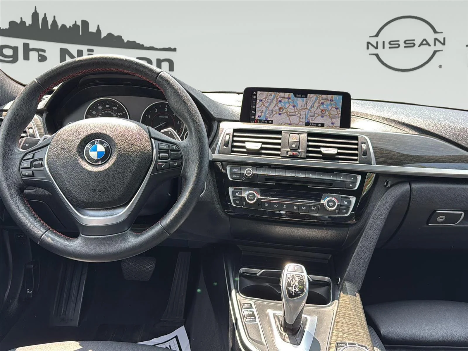 Used 2018 Alpine White BMW 328d image 25