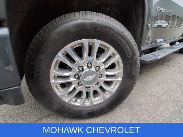 Used 2020 SHADOW GRAY METALLIC Chevrolet High Country image 8