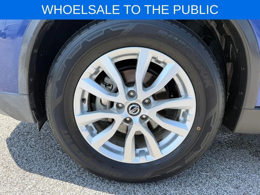 Used 2020 Blue Nissan SV image 24