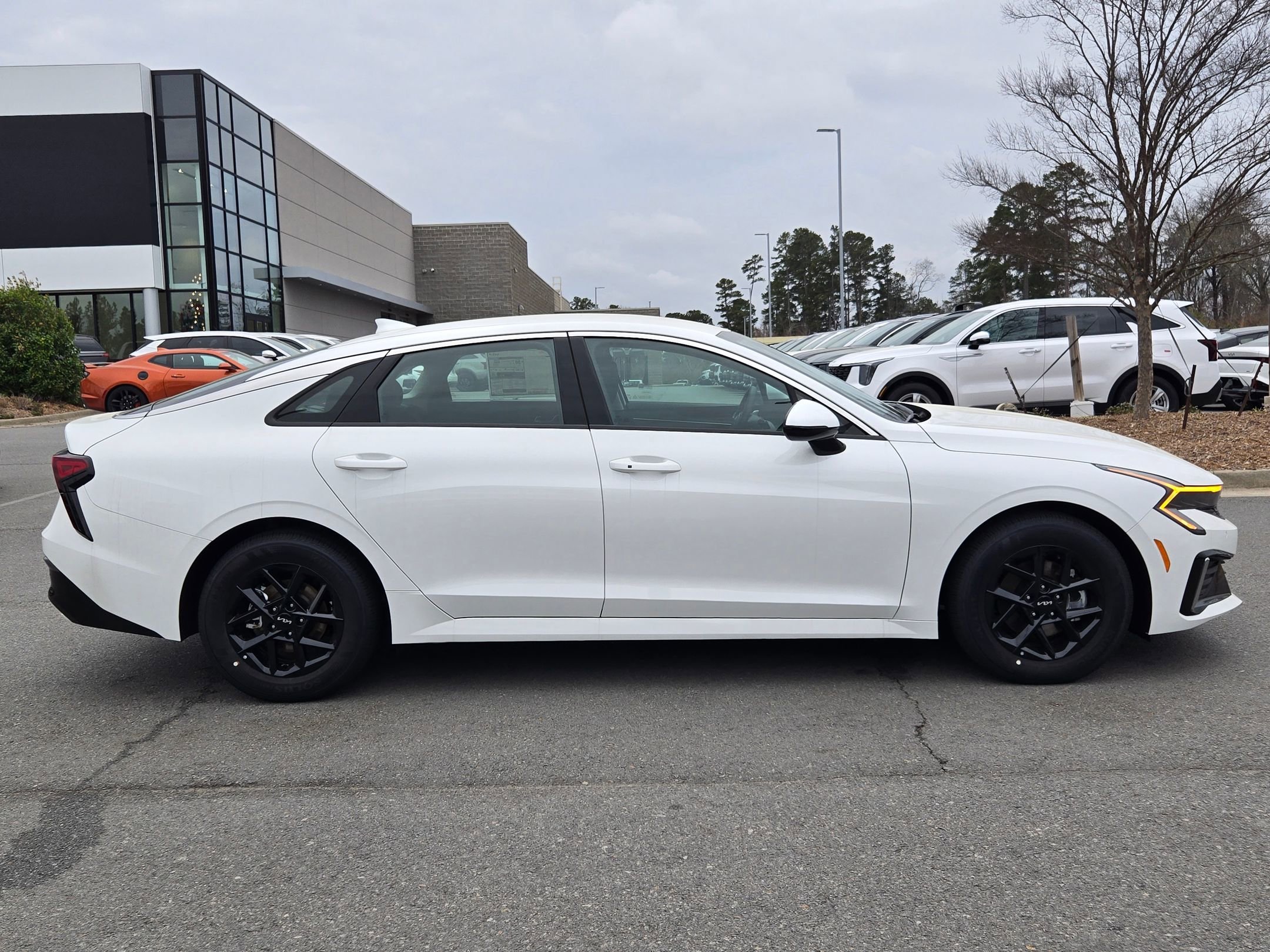2026 Kia K5 LXS - Photo 8