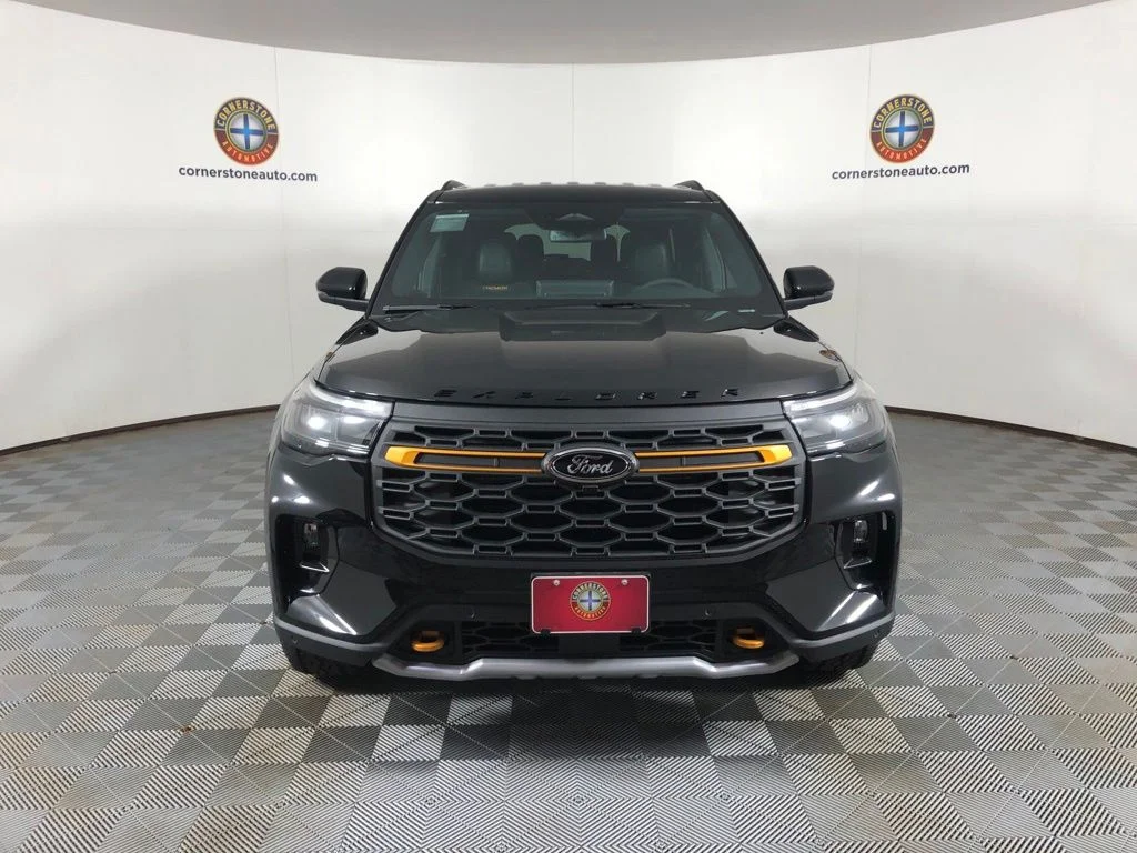 New 2026 Agate Black Metallic Ford Tremor® image 13