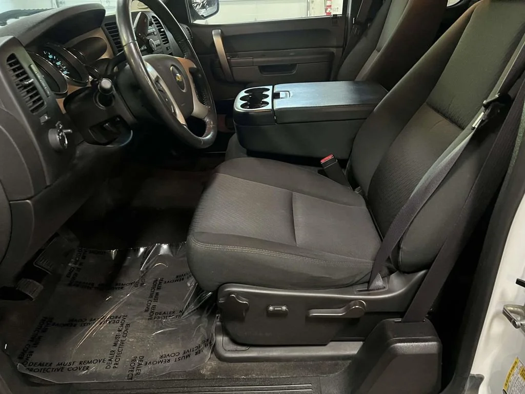 Used 2013 SUMMIT WHITE Chevrolet LT image 14