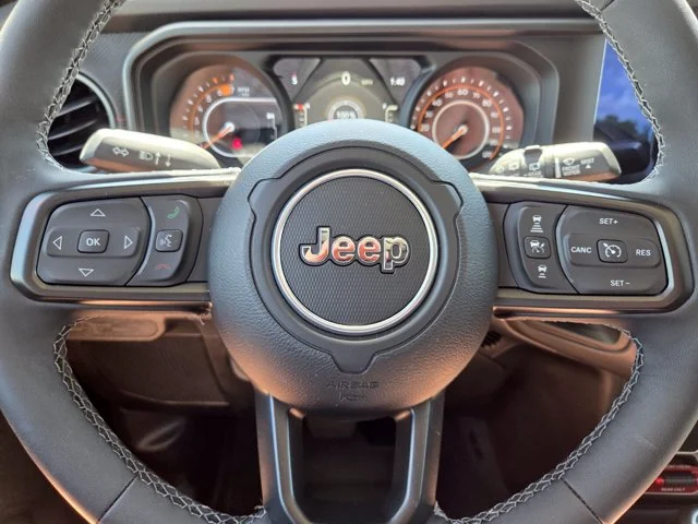 Certified Used 2025 Black Jeep Rubicon image 31