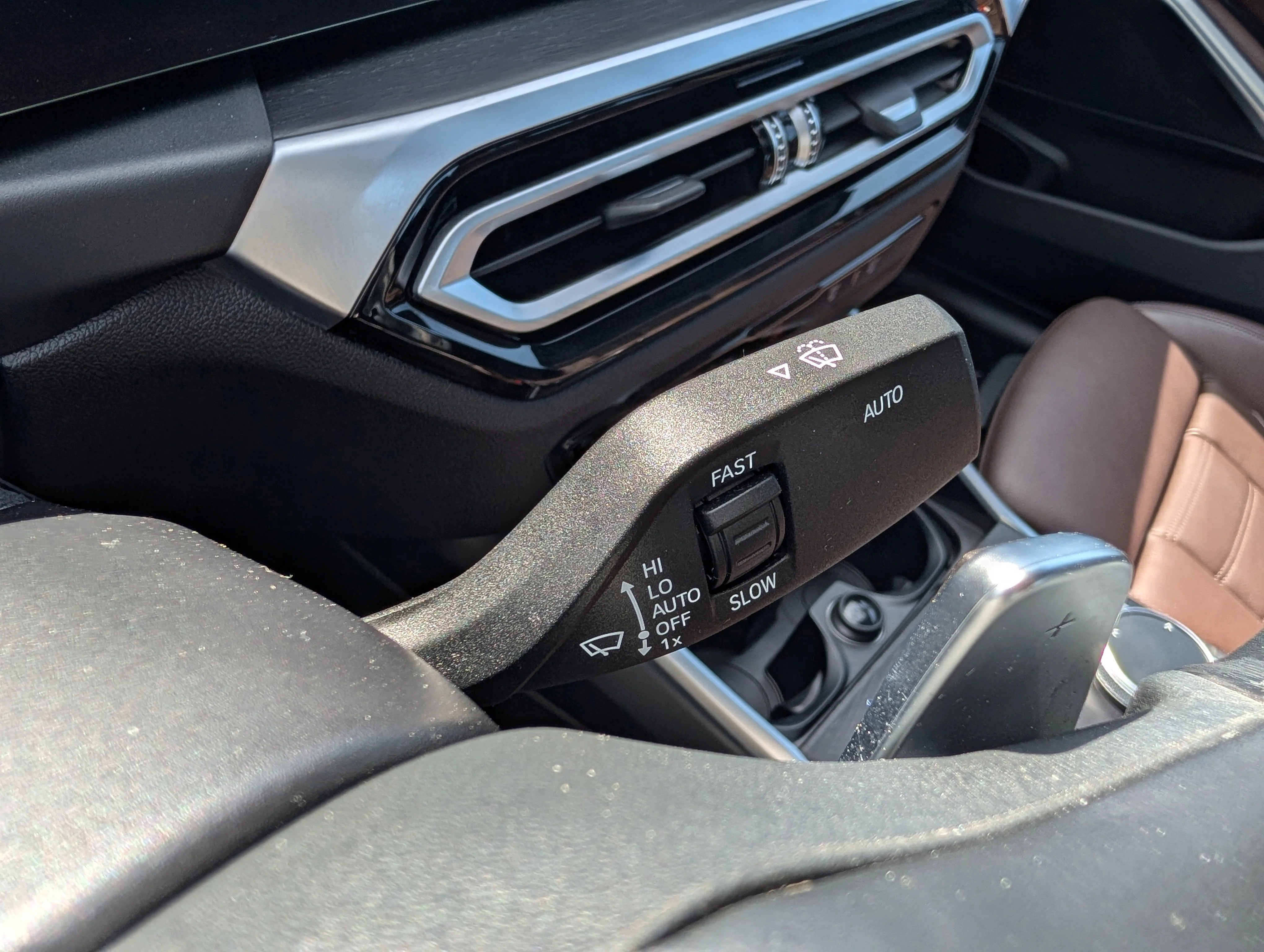 2023 BMW 3 Series 330i - Photo 28