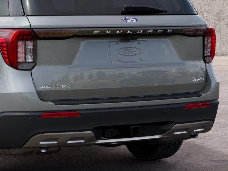 New 2027 Avalanche Gray Ford Active image 15
