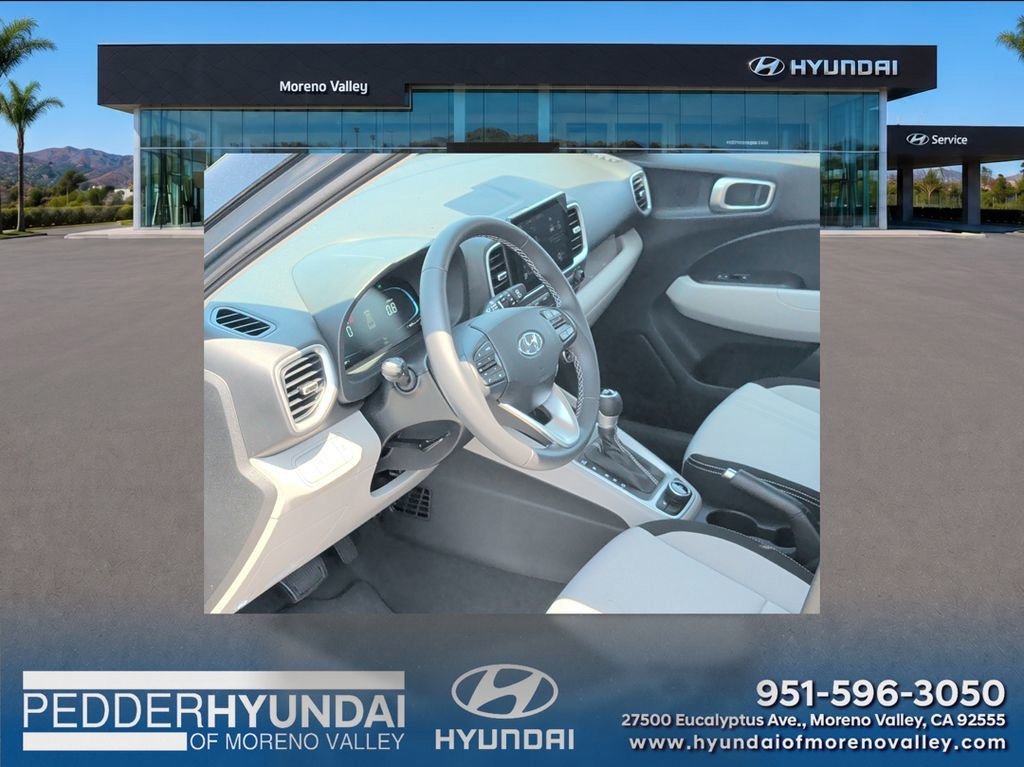 2026 Hyundai Venue SEL w/ 2-Tone Roof IVT's photo