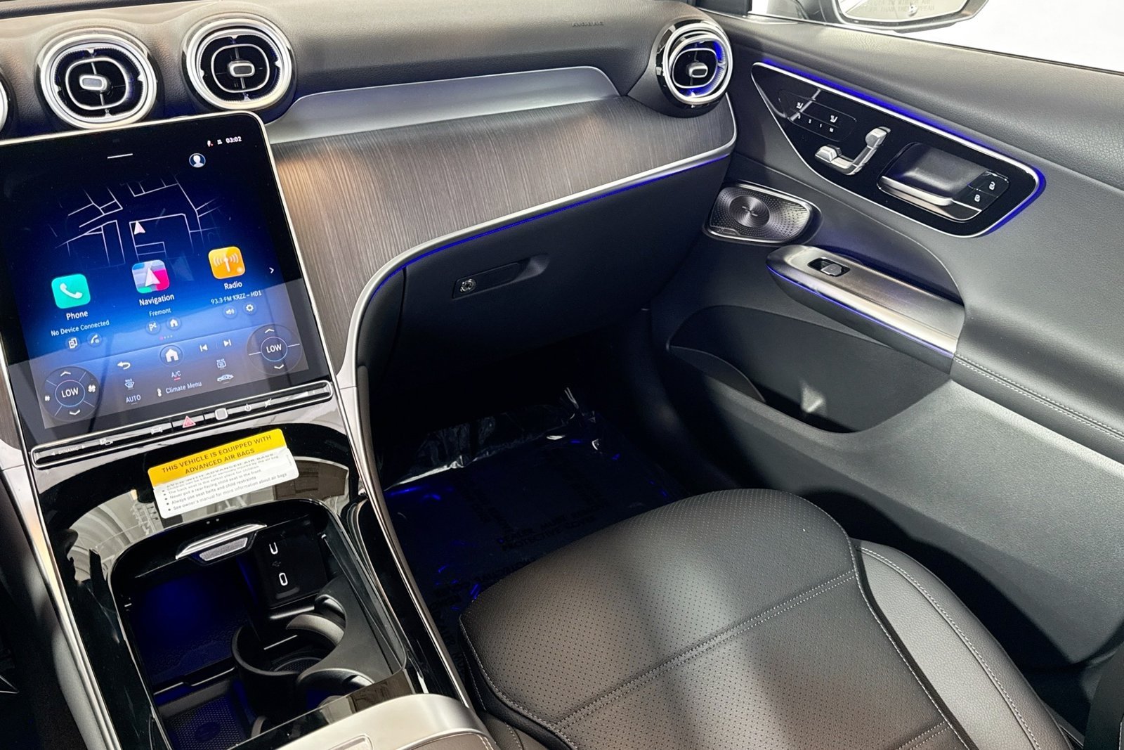 New 2026 Black Mercedes-Benz GLC 300 image 21