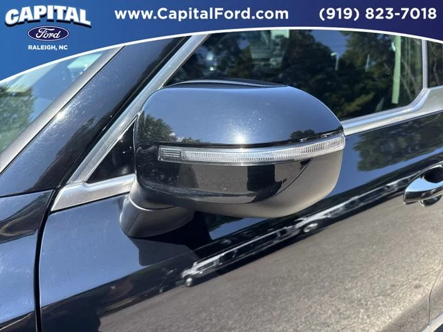 Used 2025 Black Kia S image 12