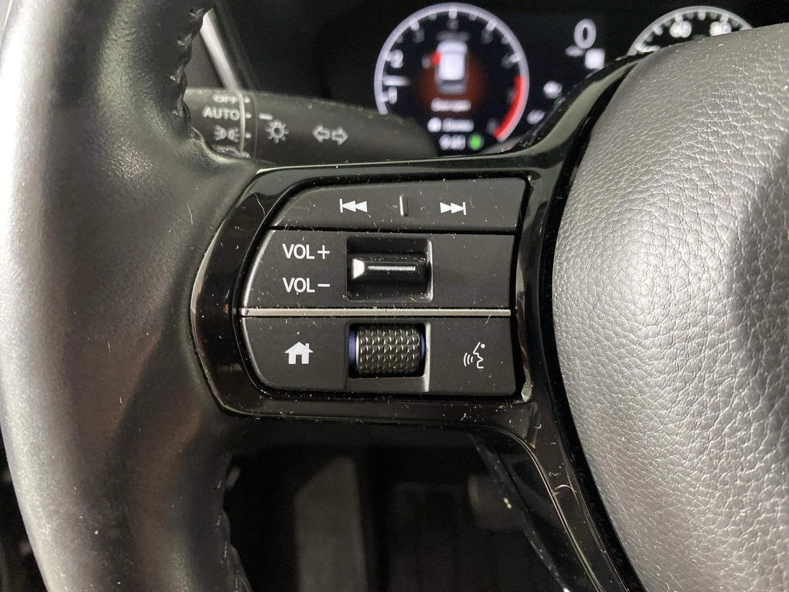 Used 2024  Honda EX-L image 14