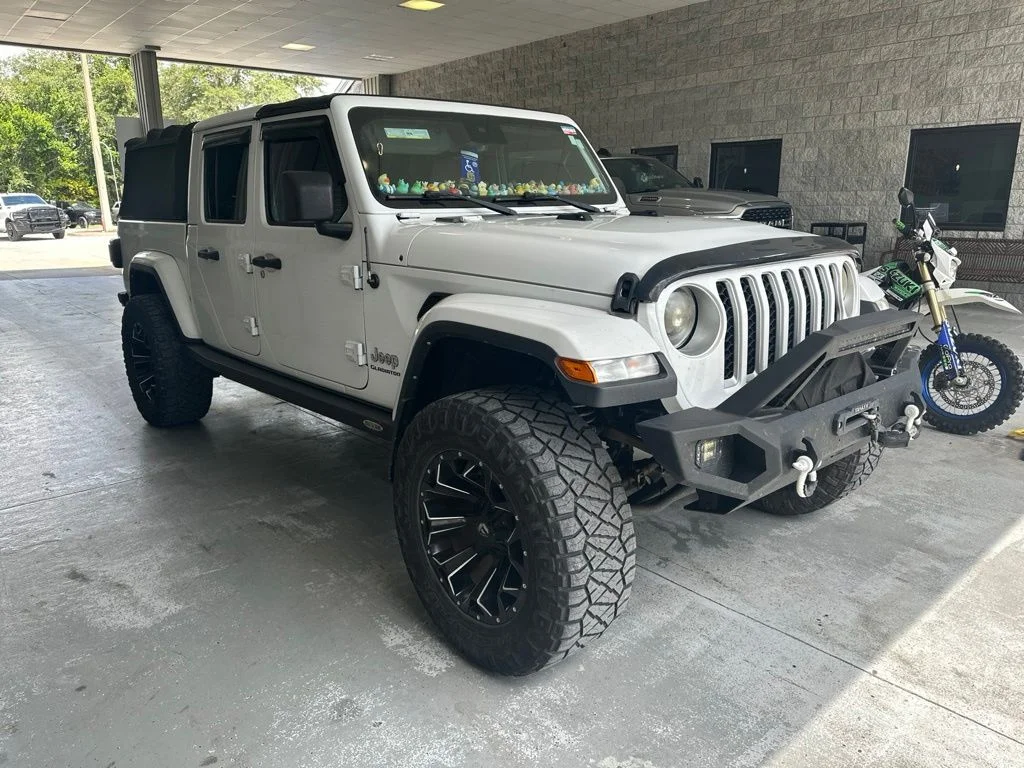 Used 2021 Bright White Clearcoat Jeep Overland image 3