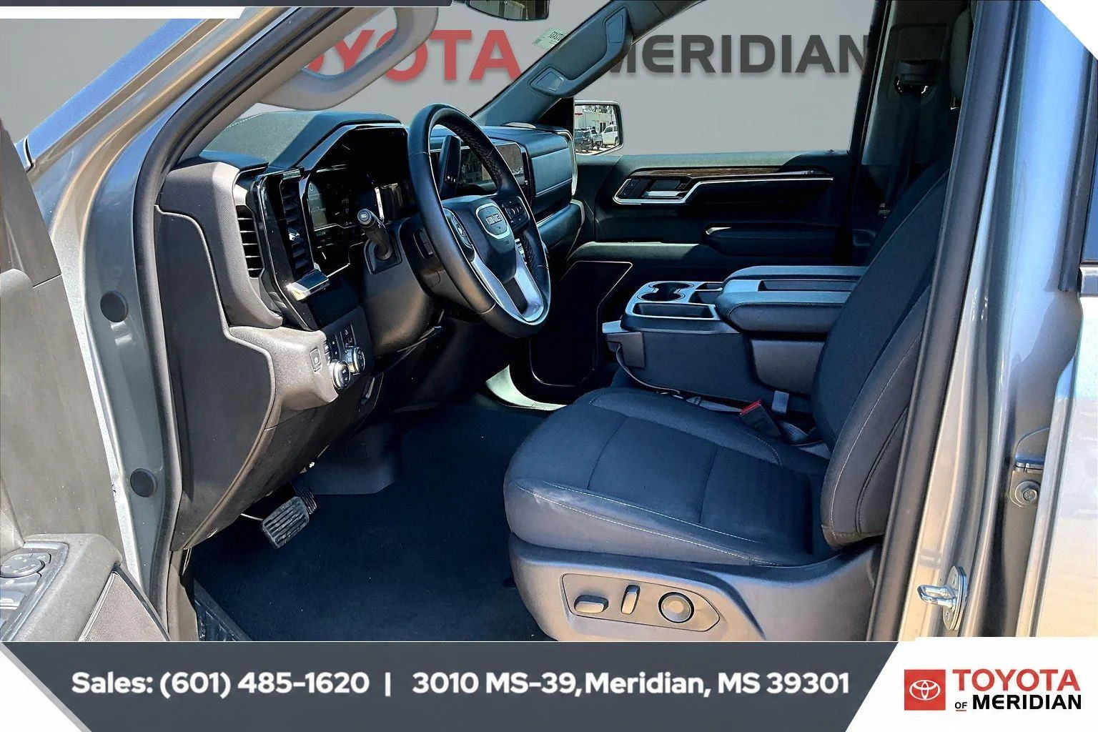 Used 2024 Sterling Metallic GMC Elevation image 11