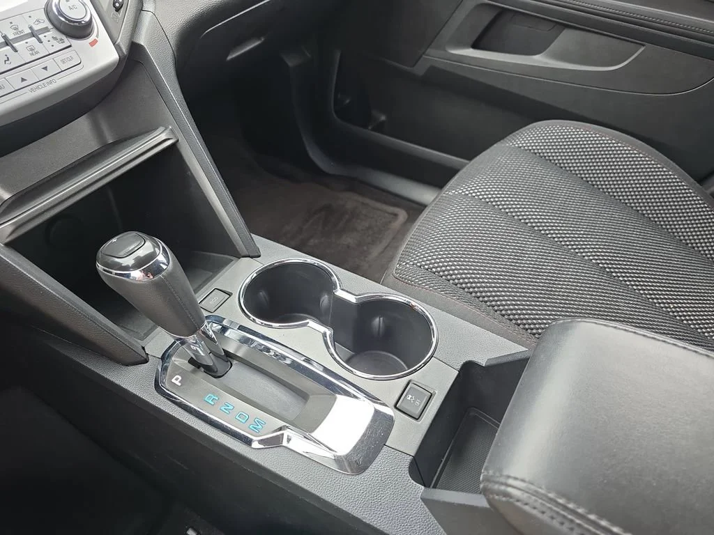 Used 2016 TUNGSTEN METALLIC Chevrolet LT image 26