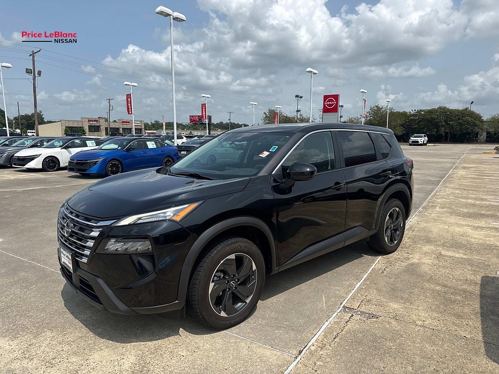 Used 2024 Super Black Nissan SV image 3