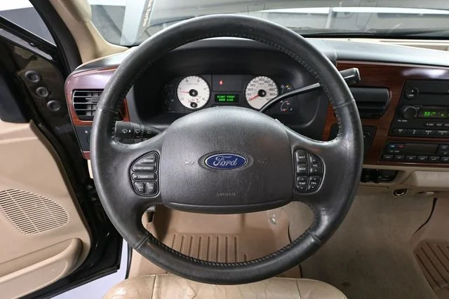 2005 Ford F-350 Super Duty Lariat - Photo 23