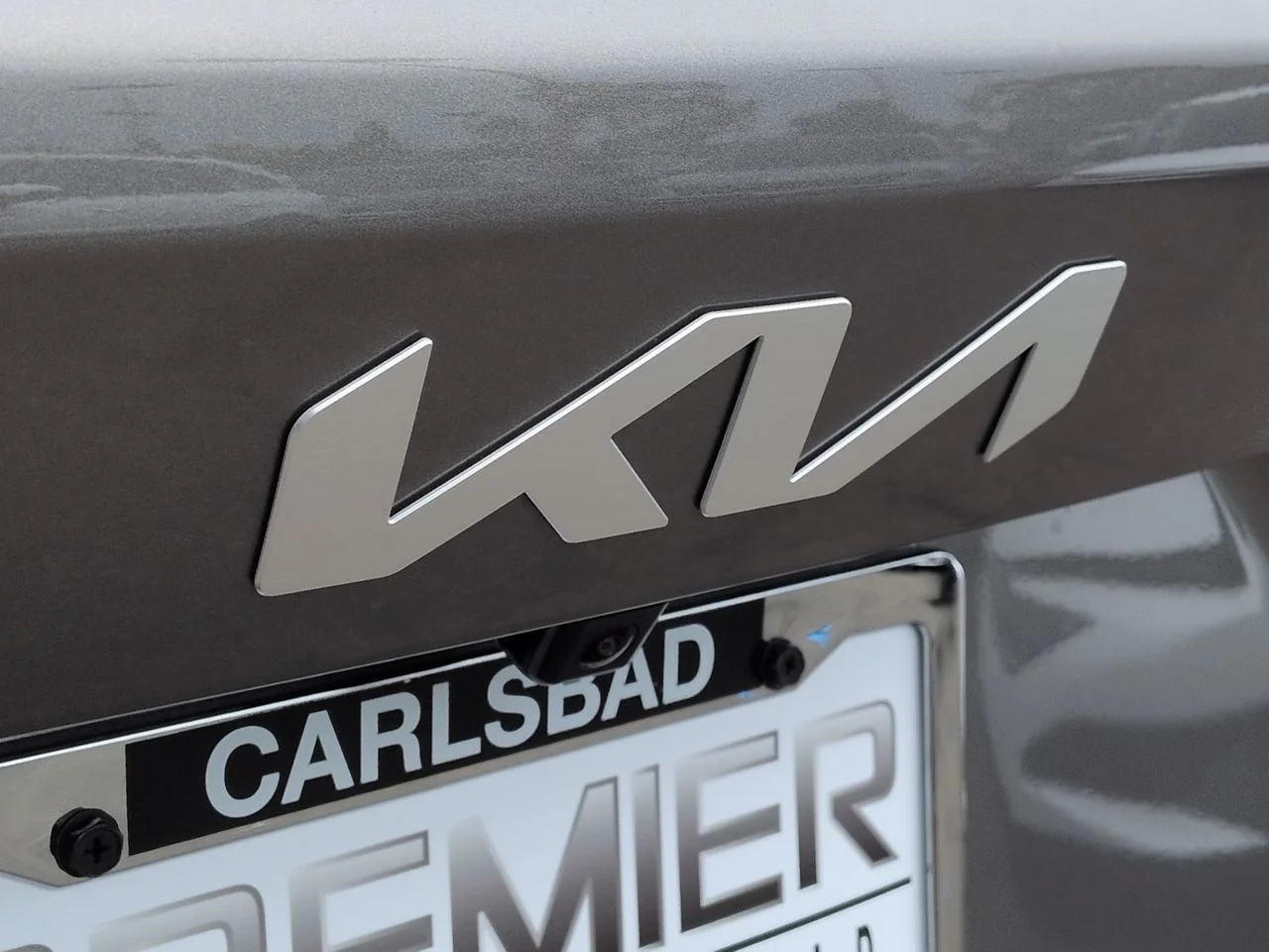 New 2026 Volcanic Sand Kia EX AWD image 32