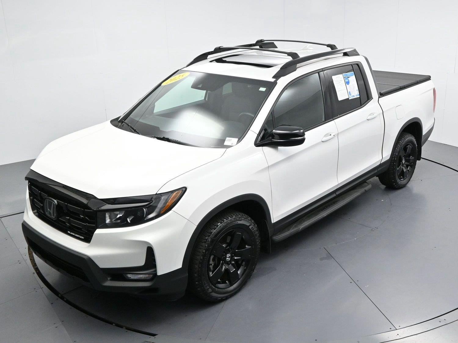 Used 2025 White Honda Black Edition image 40