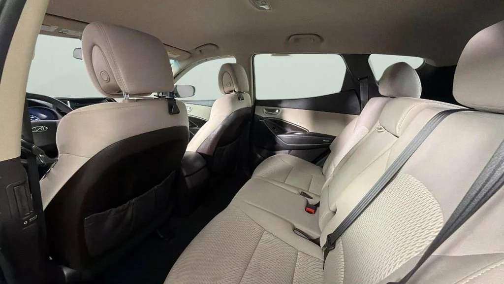 Used 2018 Black Hyundai 2.4L image 28