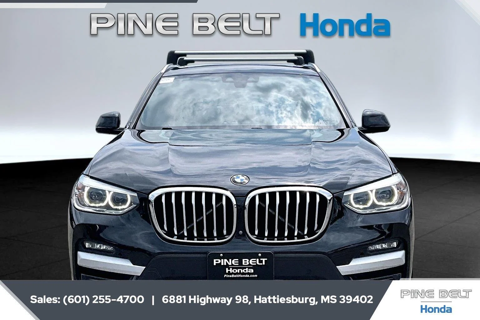 Used 2020 Black Sapphire Metallic BMW xDrive30i image 3