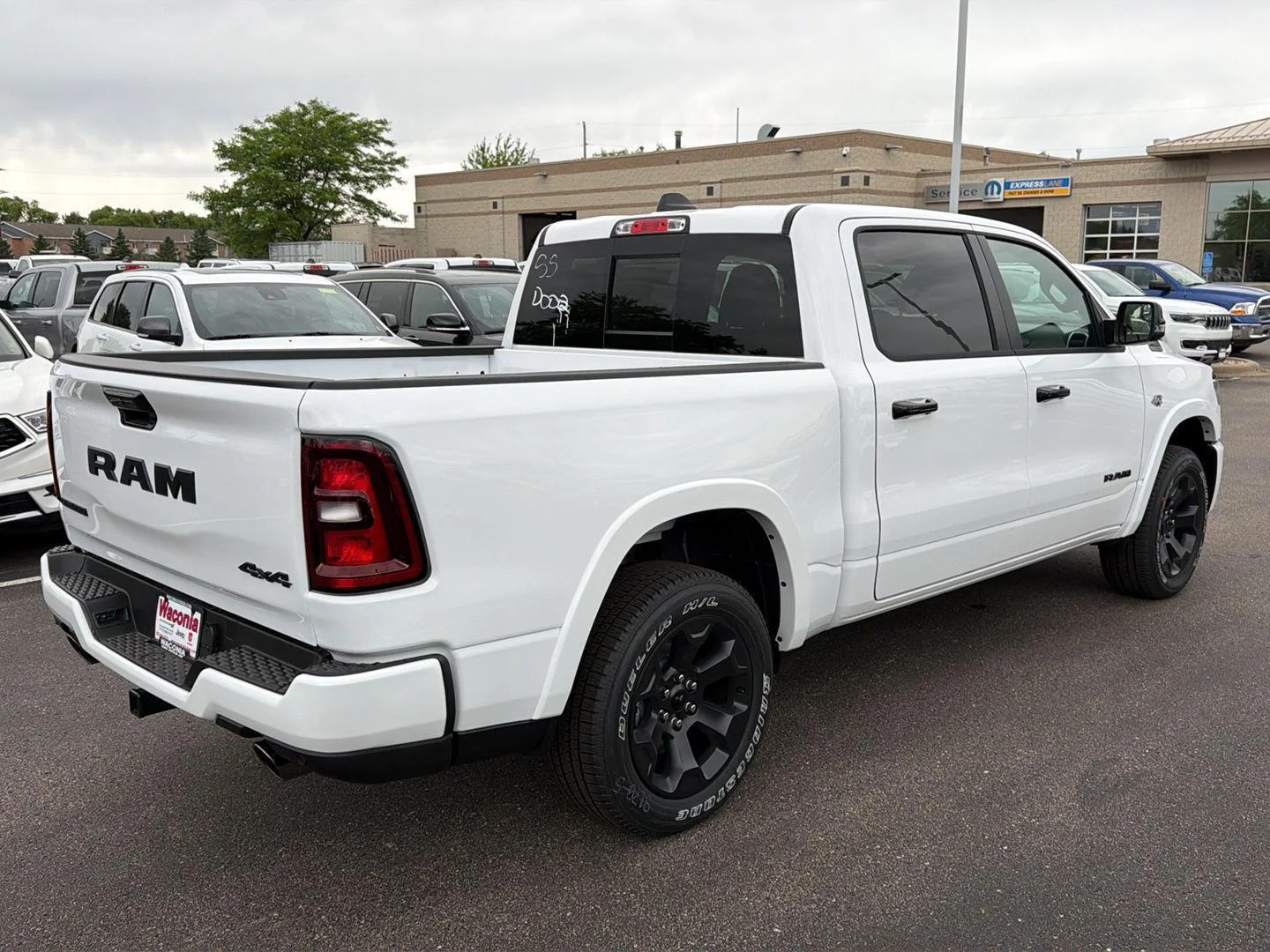 New 2026 Bright White Clear-Coat Exterior Paint RAM Big Horn image 7