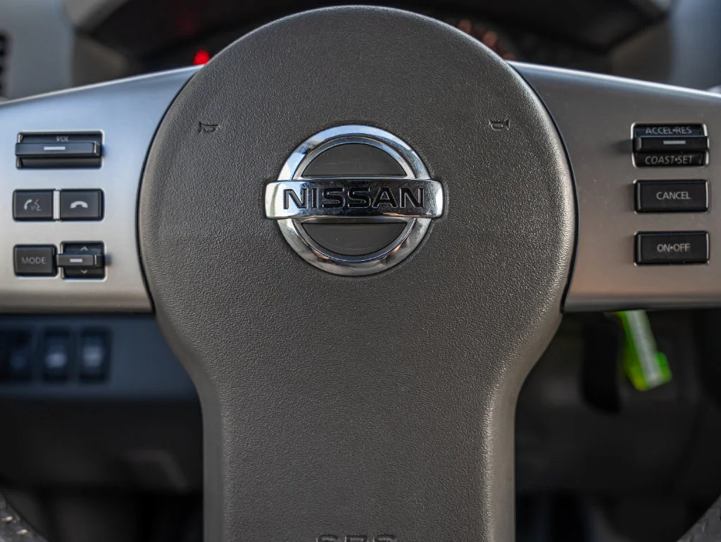 Used 2018 Lava Red Nissan SV image 29