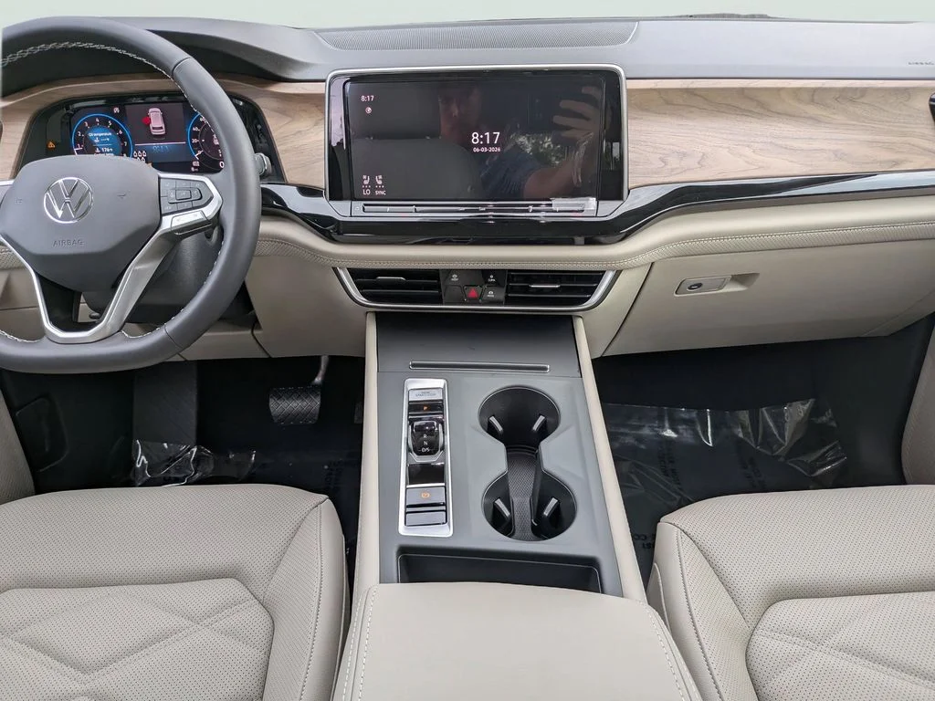 New 2026 White/off-white Volkswagen 2.0T SE image 12