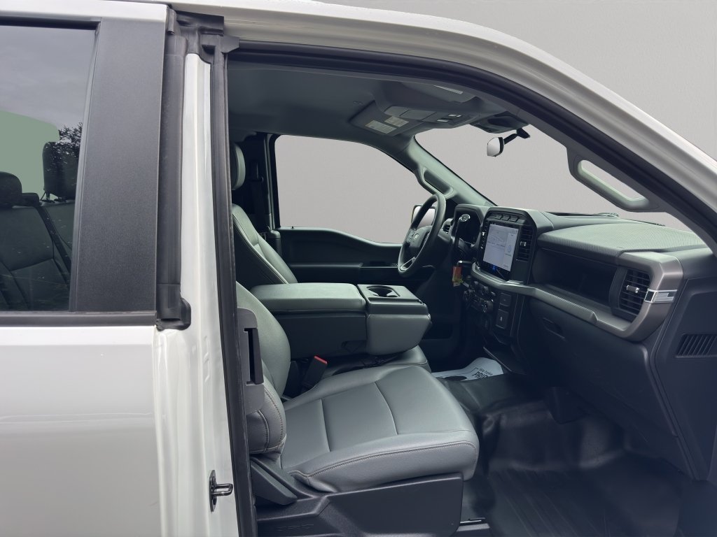 Used 2024 Oxford White Ford XL image 15