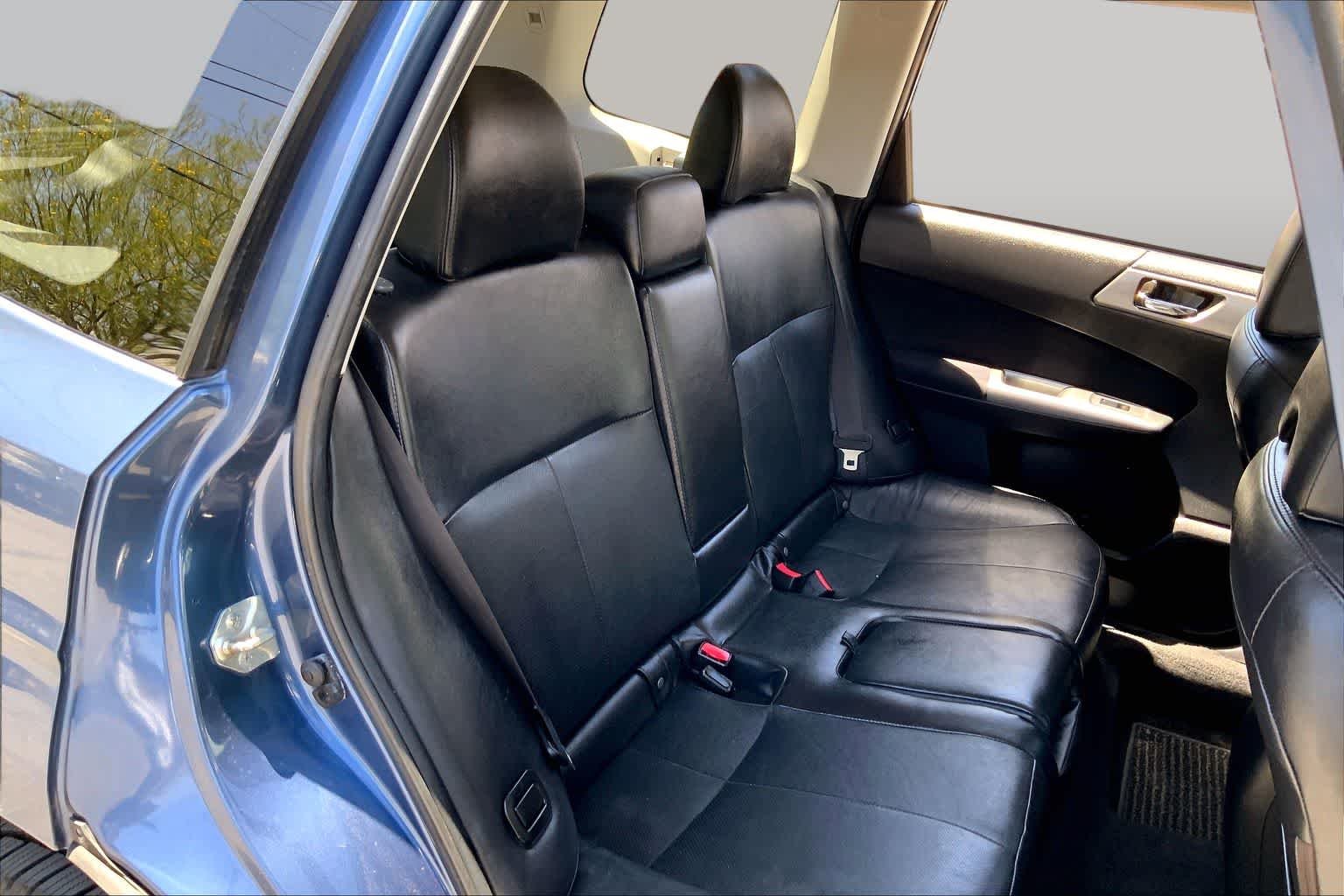 Used 2012 Marine Blue Pearl Subaru 2.5X Touring image 16