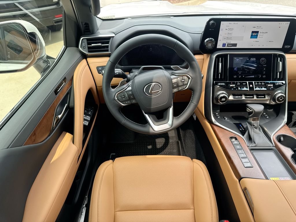 New 2026 Eminent White Pearl Lexus PREMIUM image 11