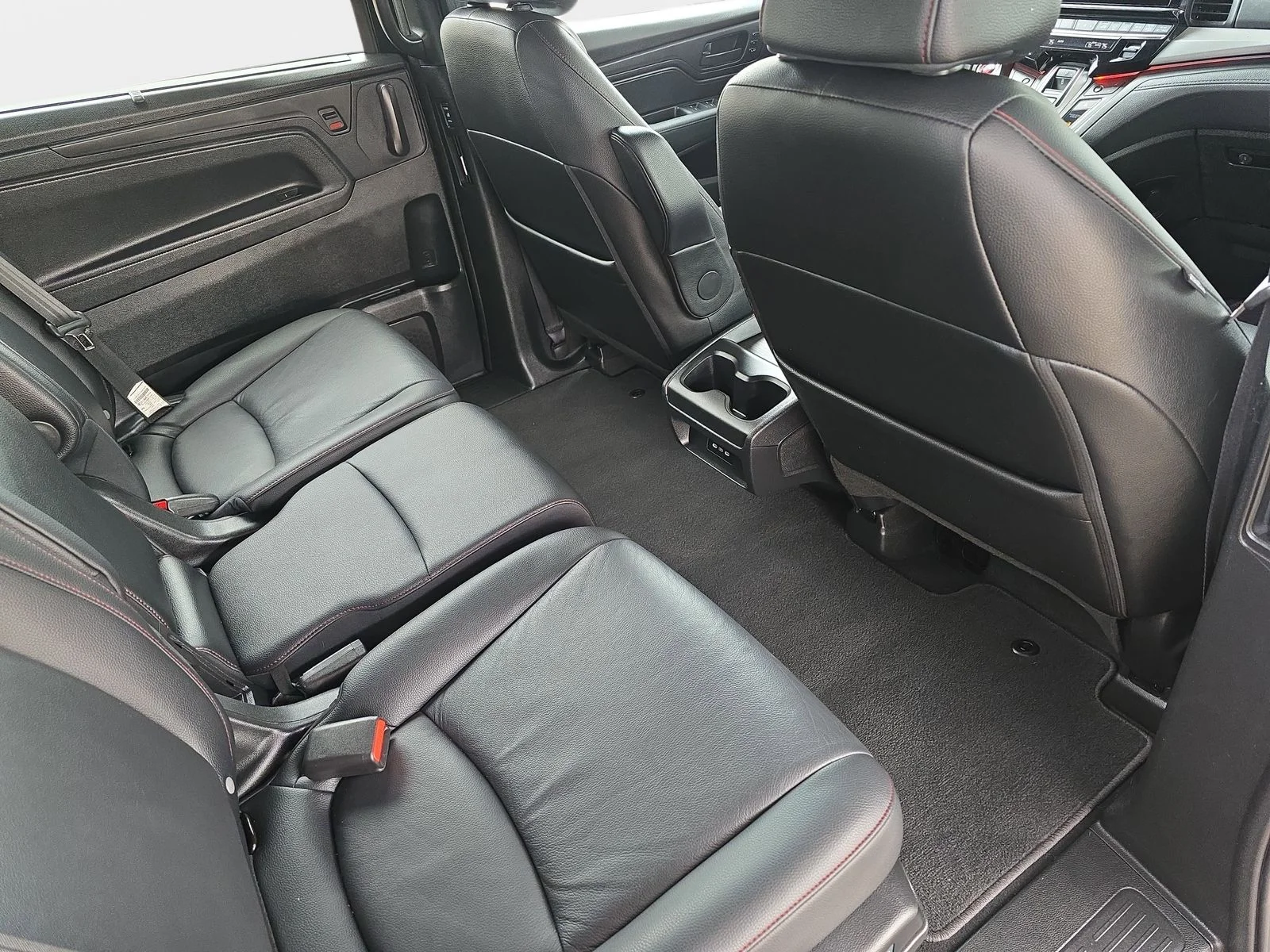 2025 Honda Odyssey Sport L - Photo 11