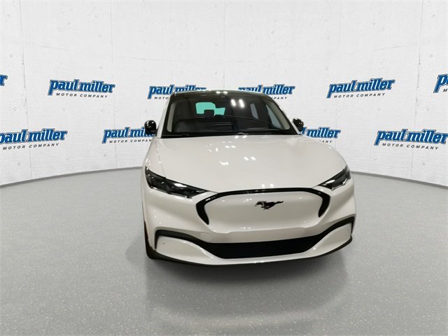 2025 Ford Mustang Mach-E Premium photo 3