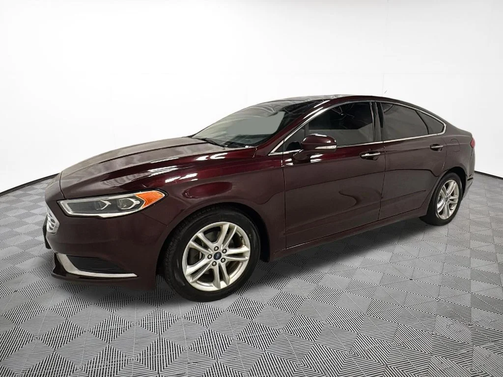 Used 2018 Ford Fusion SE with VIN 3FA6P0HD2JR204142 for sale in Eau Claire, WI