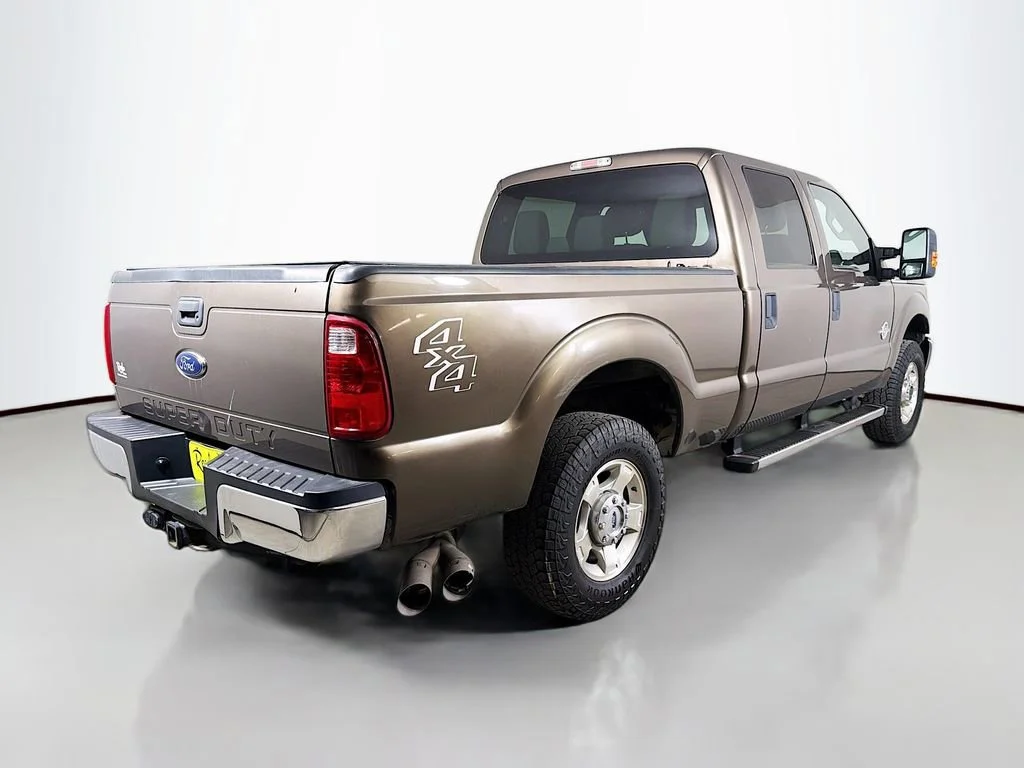 Used 2015  Ford Lariat image 6