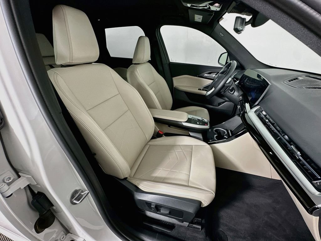 Certified Used 2023 Alpine White BMW xDrive28i image 29