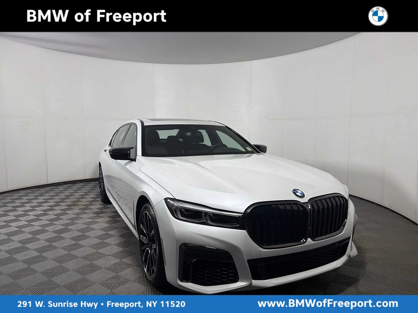 2022 BMW 7 Series 740i xDrive's photo
