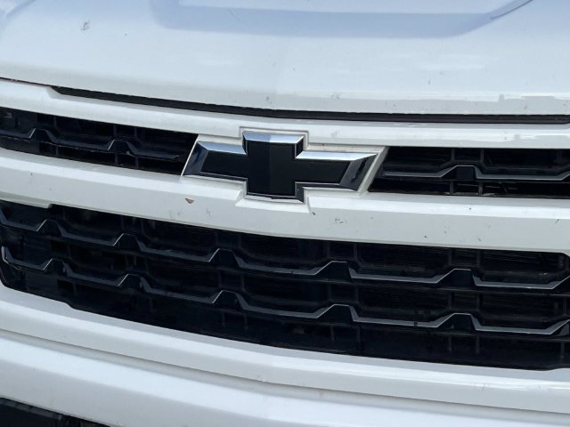 Used 2026 White Chevrolet RST image 9
