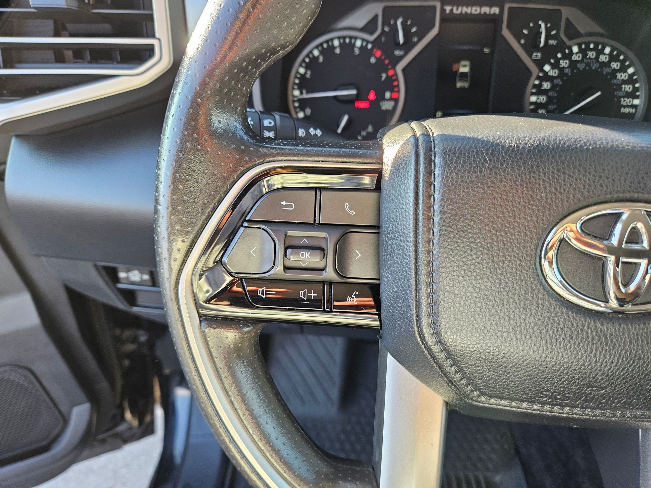 Used 2024 Midnight Black Metallic Toyota SR5 image 17