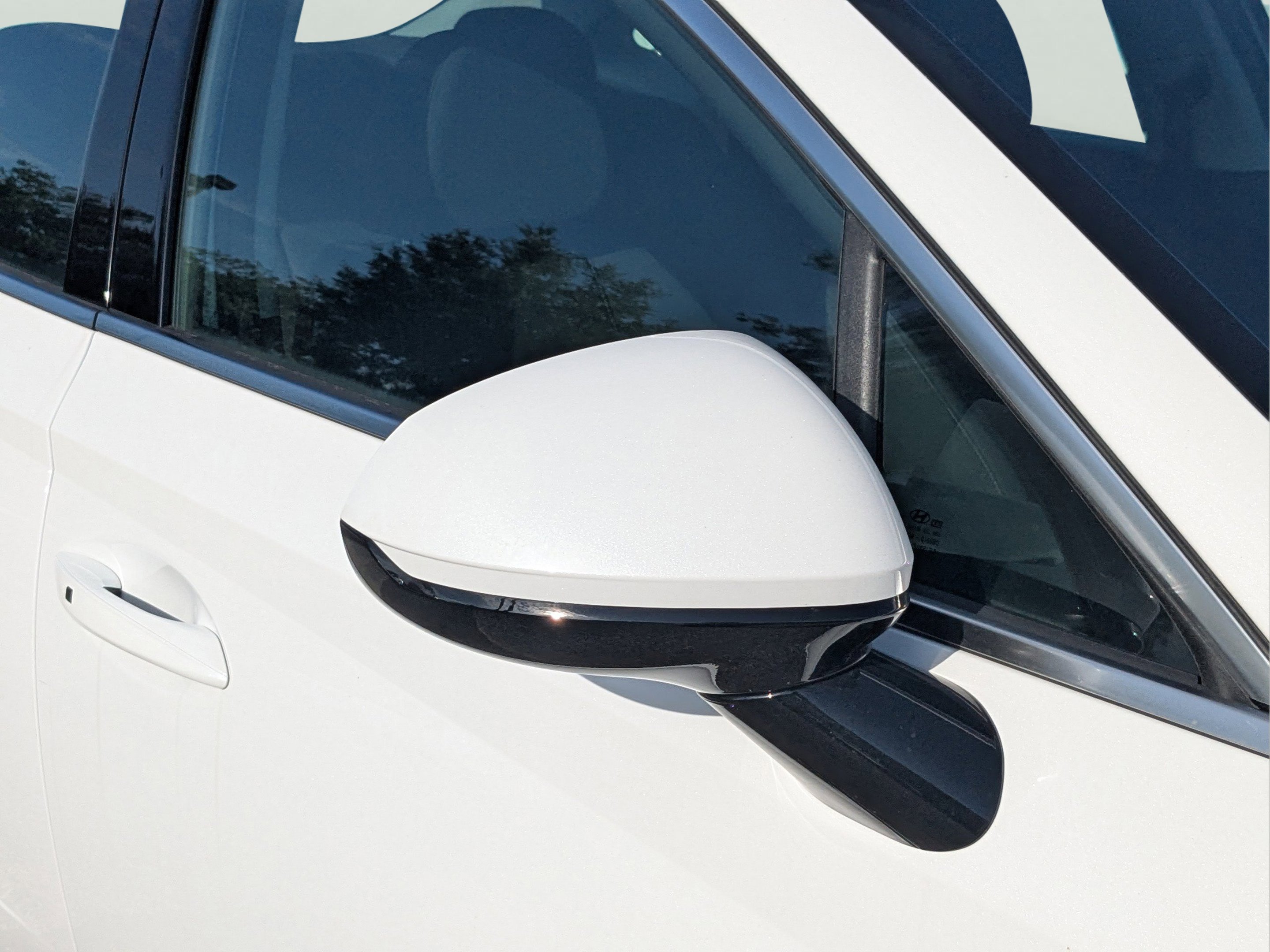 New 2026 Serenity White Hyundai SEL Sport image 12