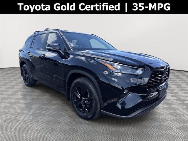 2025 Toyota Highlander Hybrid XLE Nightshade