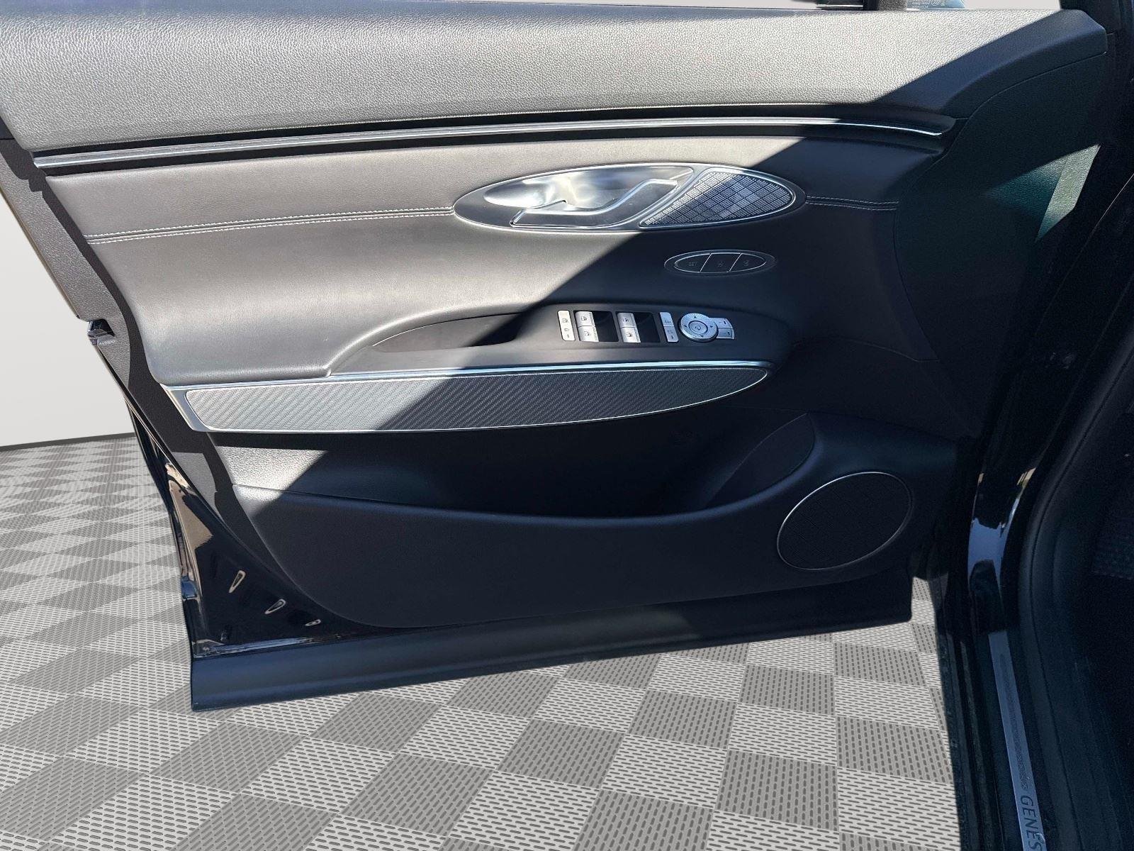 2024 GENESIS GV70 Sport - Photo 16