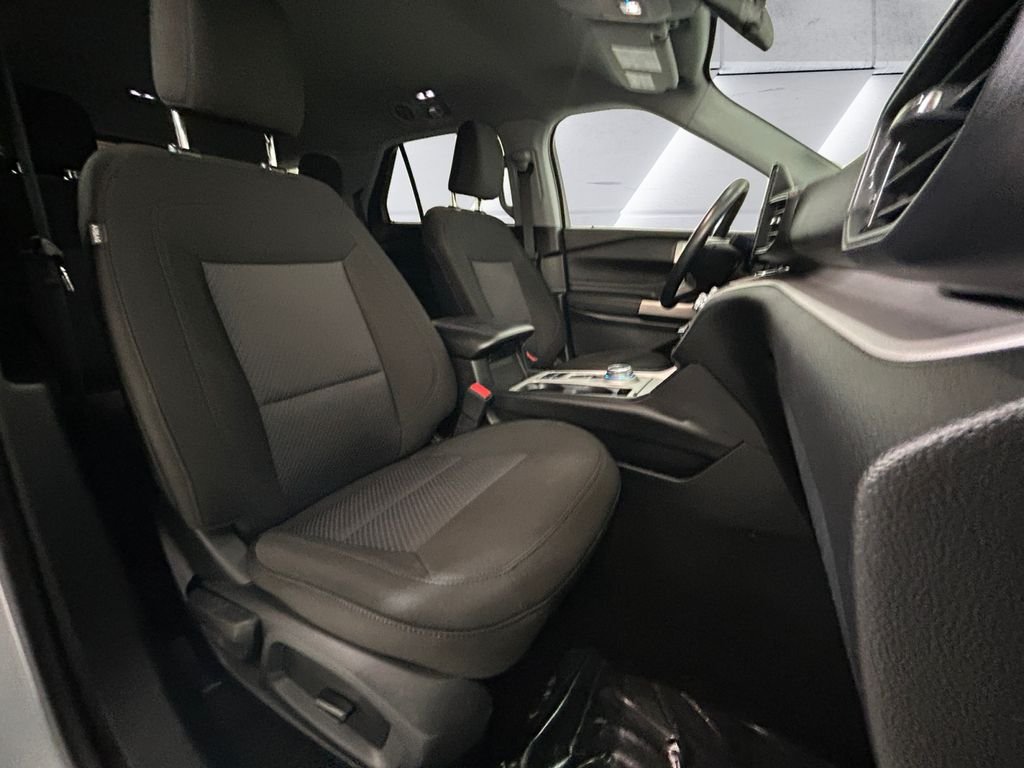 Used 2023 Silver Ford XLT image 14