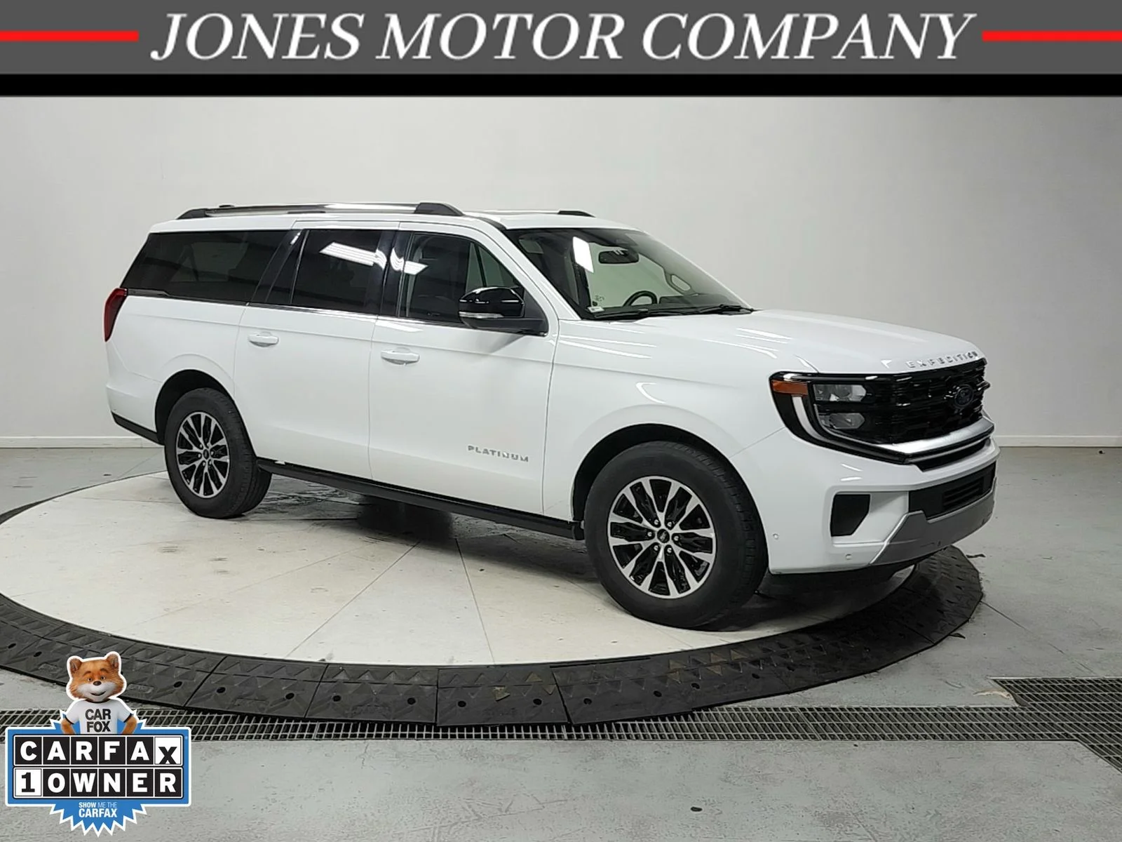 Used 2025 White Ford Platinum image 1