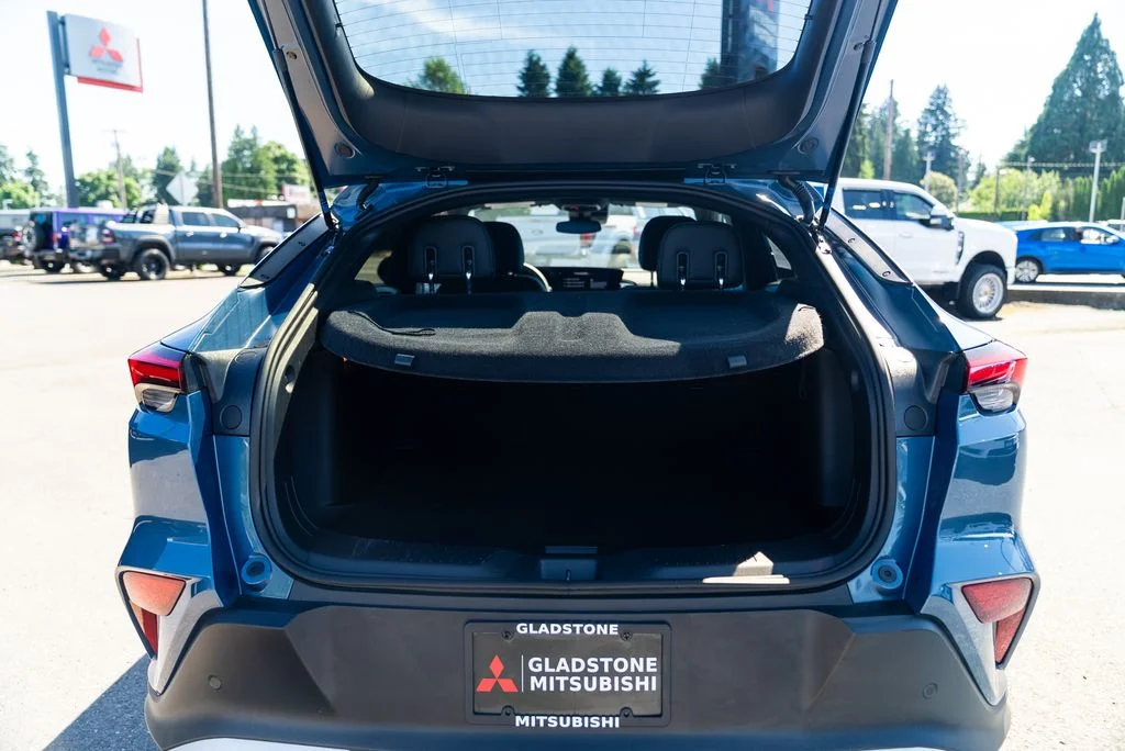 Used 2025 Blue Buick Preferred image 7