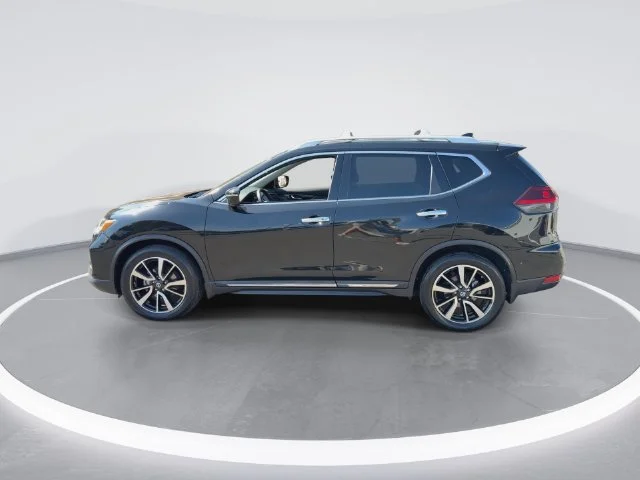 Used 2019 Black Nissan SL image 5
