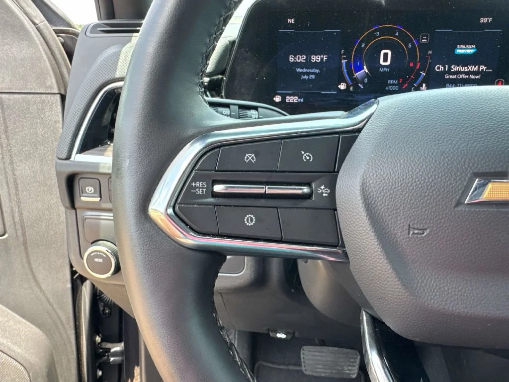 Used 2025 Gray Chevrolet Premier image 35