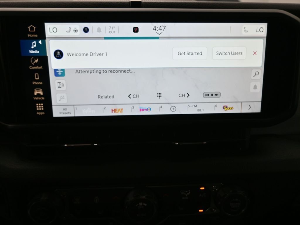 New 2026 Hydro Blue Pearlcoat Jeep Sport S image 3