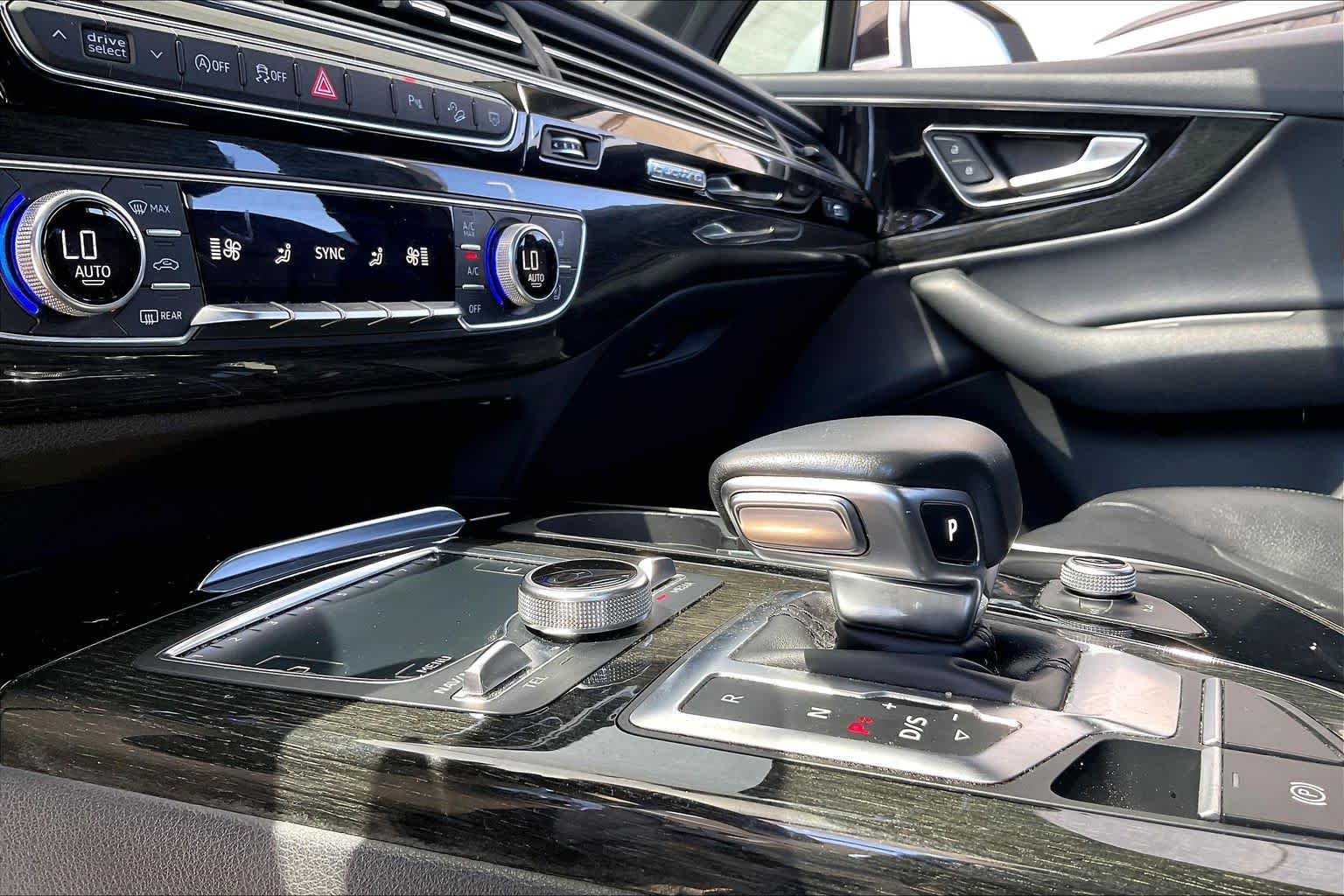 Used 2018 Florett Silver Metallic Audi Prestige image 17